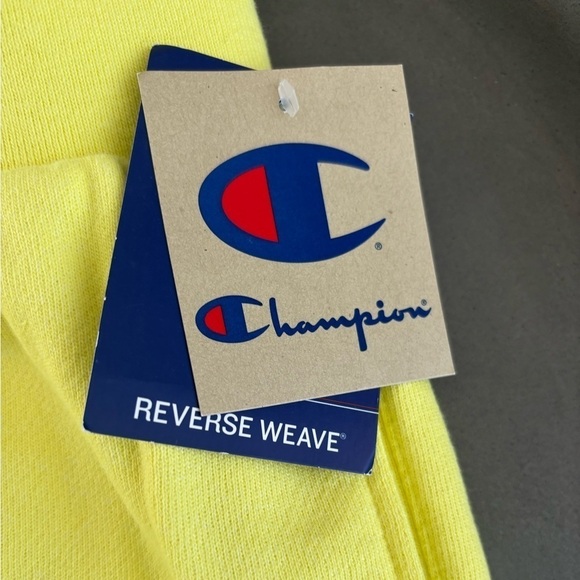Champion Reverse Weave Shorts Yellow Color Mens Size Large
NWT - Picture 3 of 7